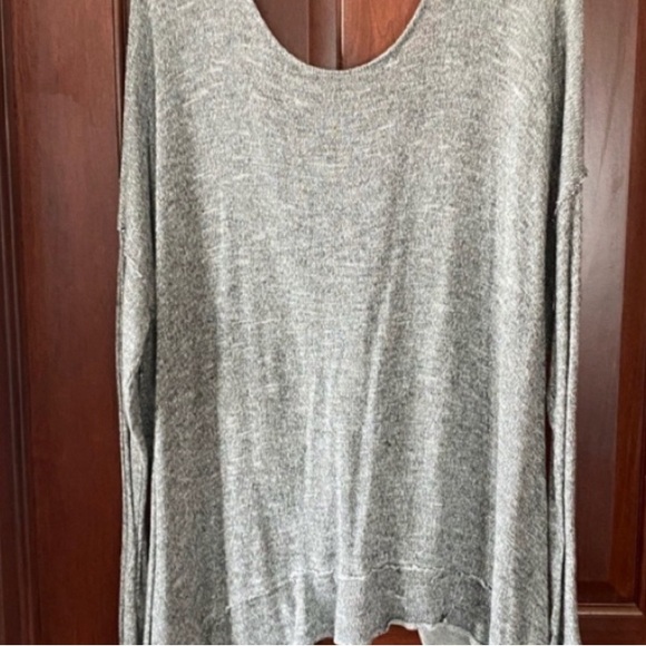 FREE PEOPLE Open Back w a Twist! Size L EUC - Picture 2 of 3